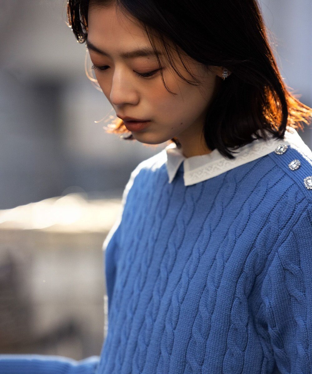 組曲 【ビジューボタン付き】SOBANE ケーブルプルオーバー ニット 