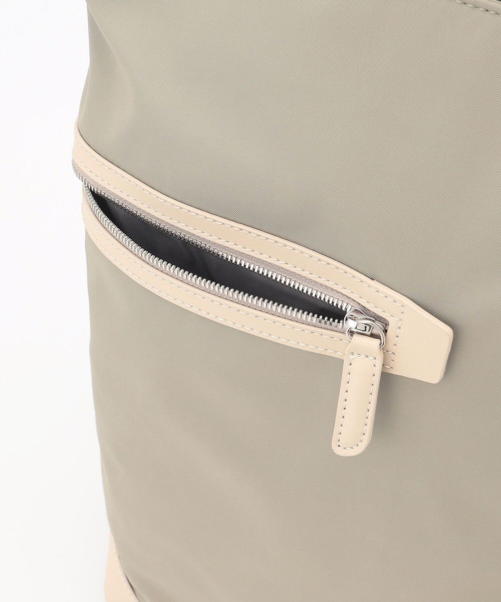 Y'SACCS アシメファスナーポケットリュック 