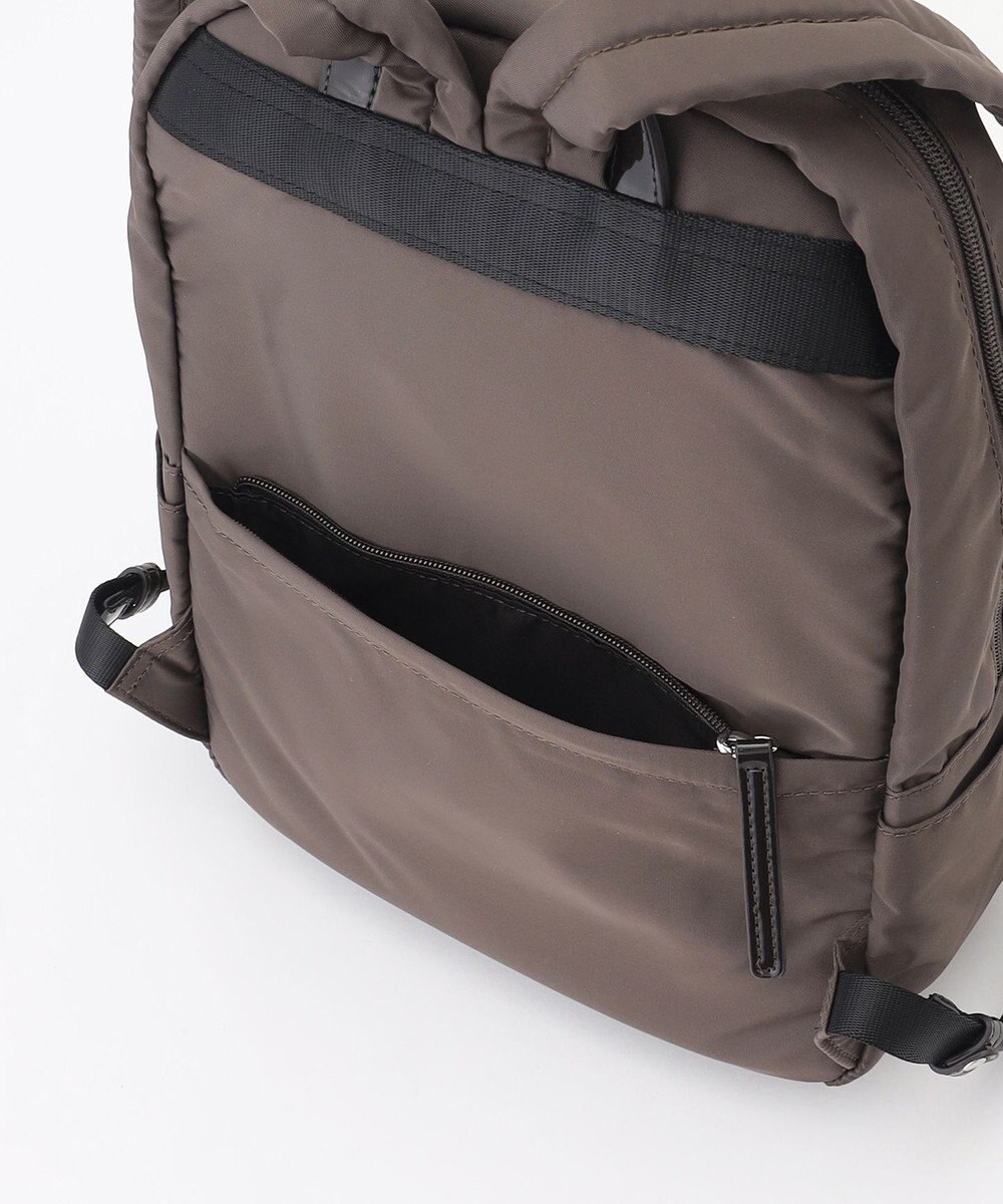 LA BAGAGERIE エナメルアクセントリュックサック 