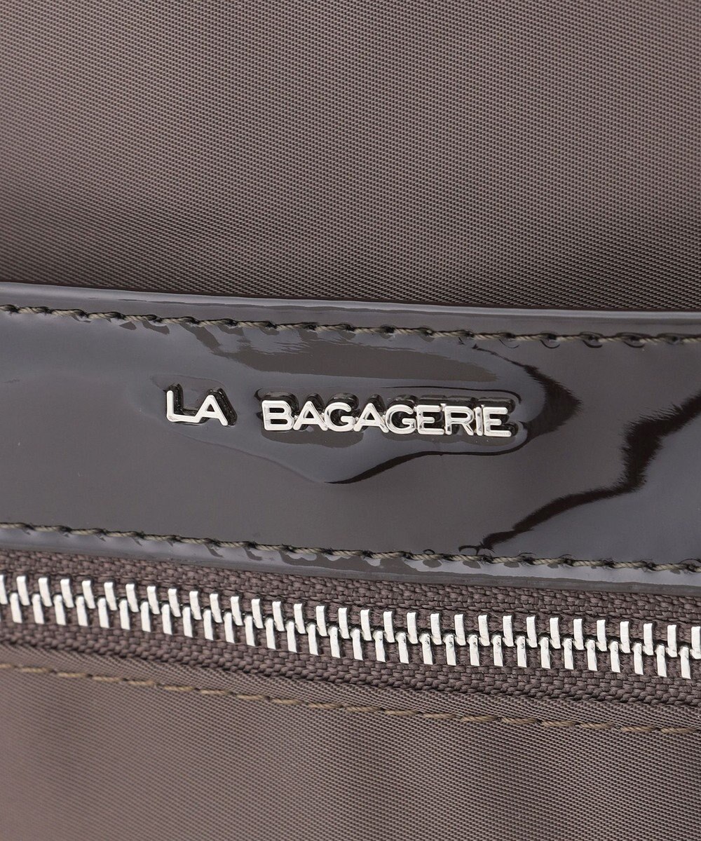 LA BAGAGERIE エナメルアクセントリュックサック 