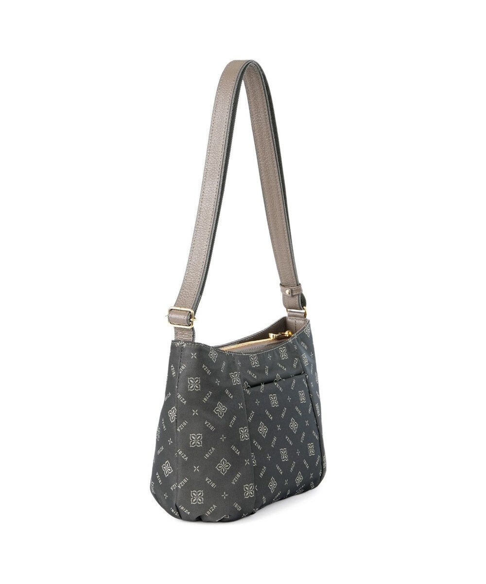 IBIZA モノグラムナイロン　ショルダーバッグ 