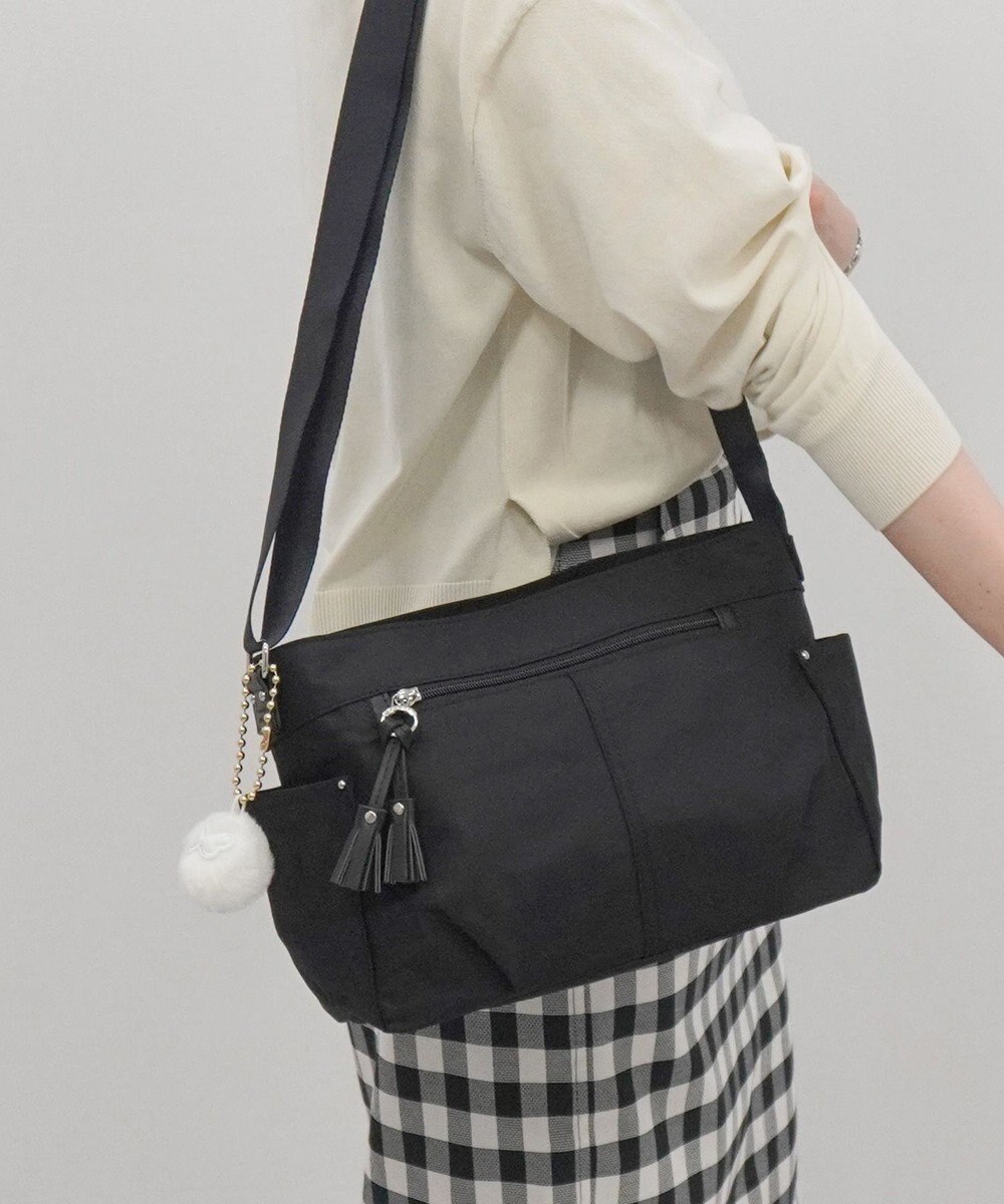 ACE BAGS & LUGGAGE kanana project collection タッセル-e ショルダーバッグ 横 68872 