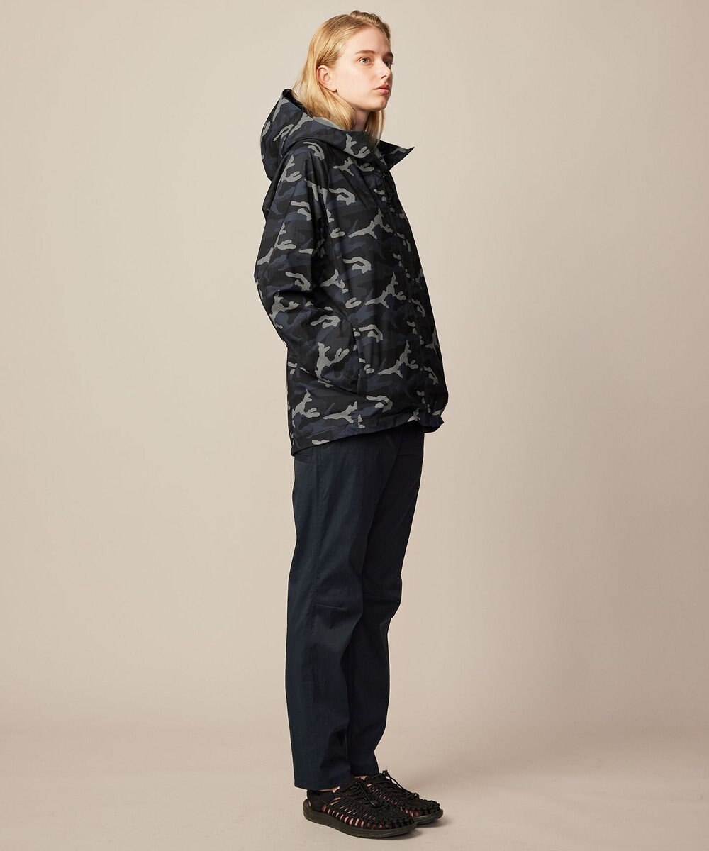 JOSEPH ABBOUD MOUNTAIN 【ストレッチ/軽量/撥水/ポケッタブル】エンボスカモフラージュ パーカー 