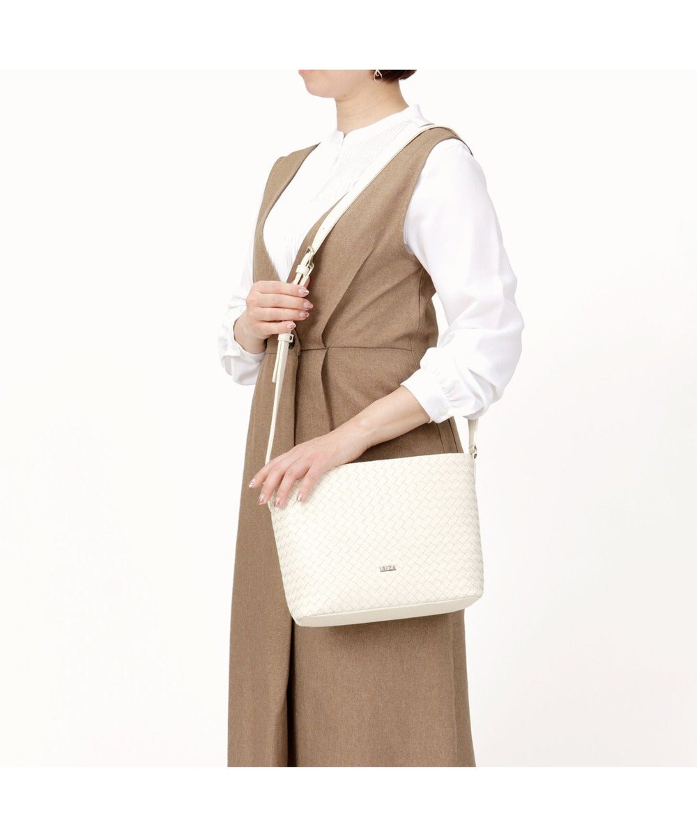 IBIZA マノ　ショルダーバッグ 