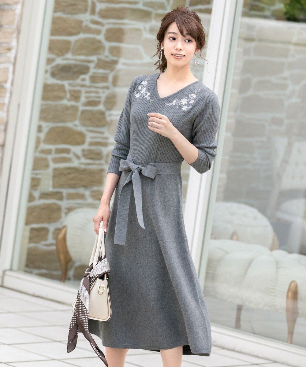 洗える 小顔効果も叶う刺繍ニットワンピース Tiaclasse ファッション通販 公式通販 オンワード クローゼット 洗える 小顔効果も叶う刺繍ニットワンピース Tiaclasse ファッション通販 公式通販 オンワード クローゼット