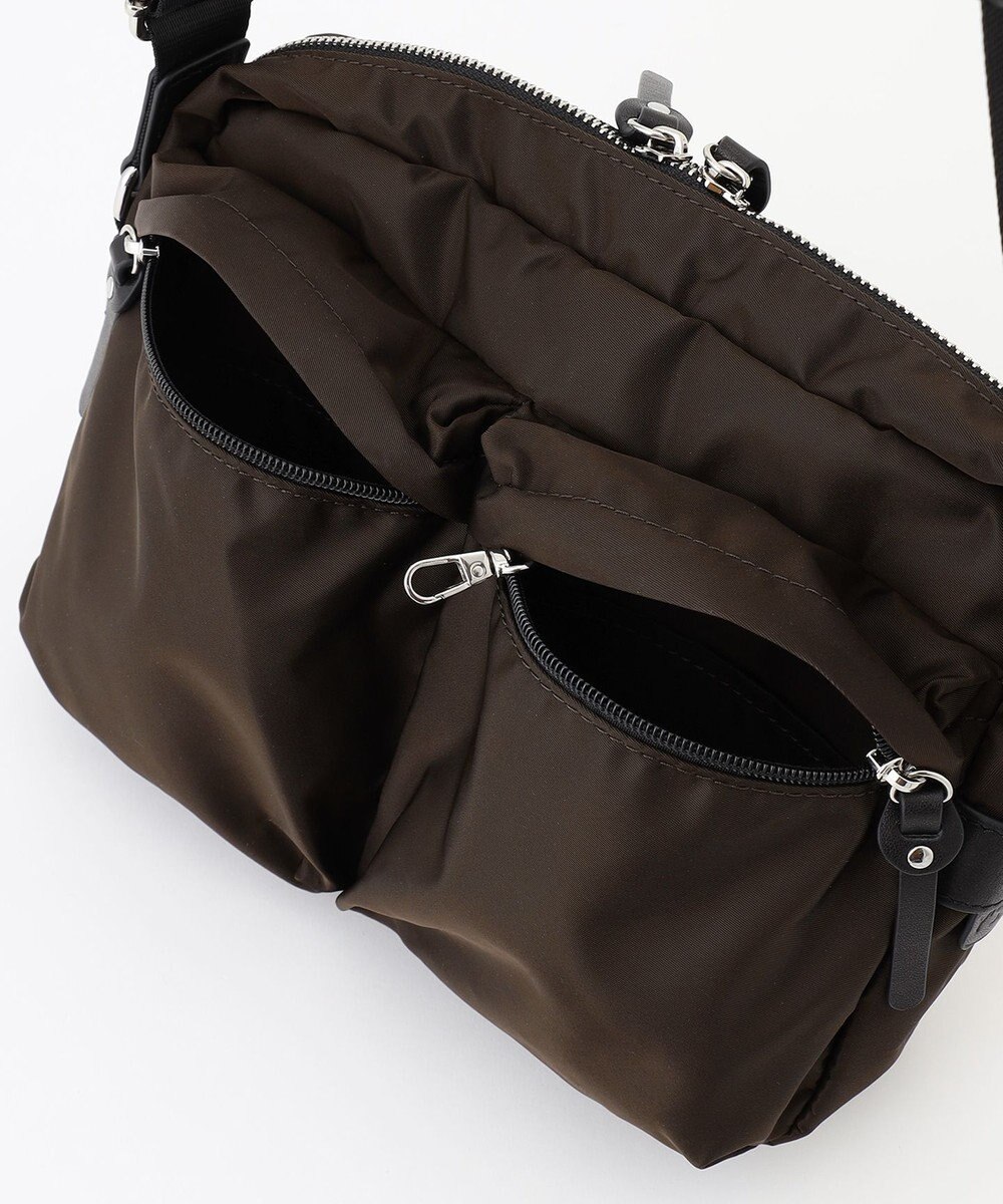 Y'SACCS ダブルポケットベーシックショルダー 