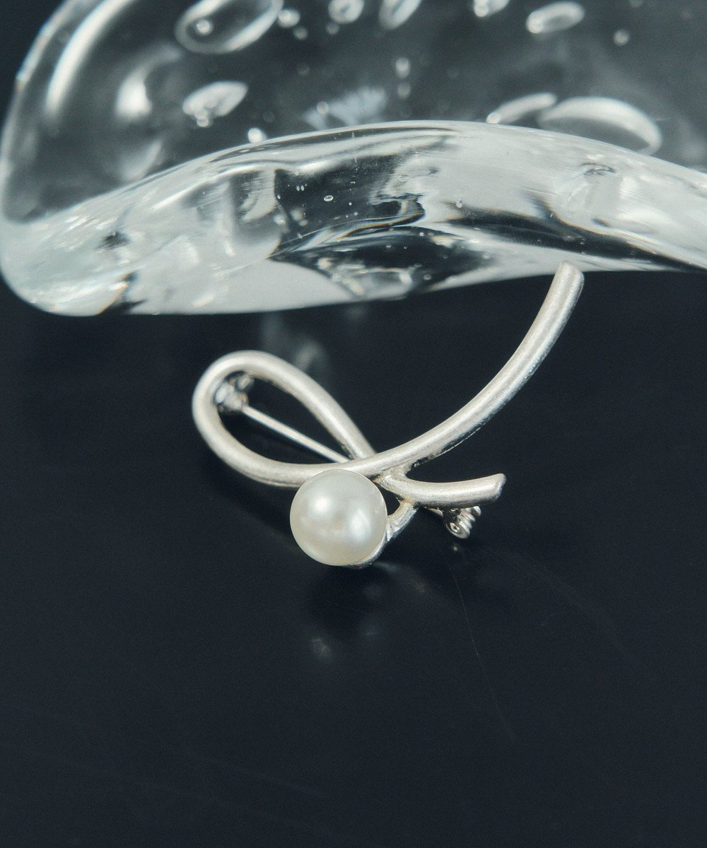 YECCA VECCA ニュアンスラインパールブローチ 