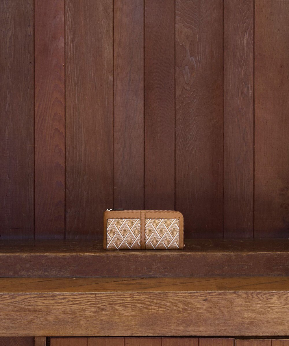 MIYABIYA LAQUOHクロス柄ジャガード財布 