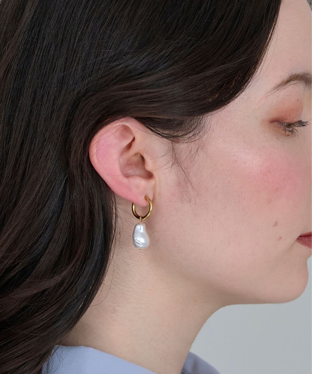 Phoebe 〈金属アレルギー対応〉バランスバロックパールフープイヤリング　ゴールド/ステンレス/大ぶり/存在感◎/主役級 