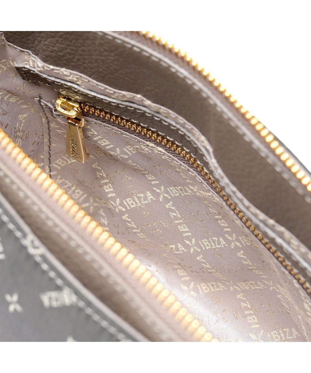 IBIZA モノグラムナイロン　ショルダーバッグ 