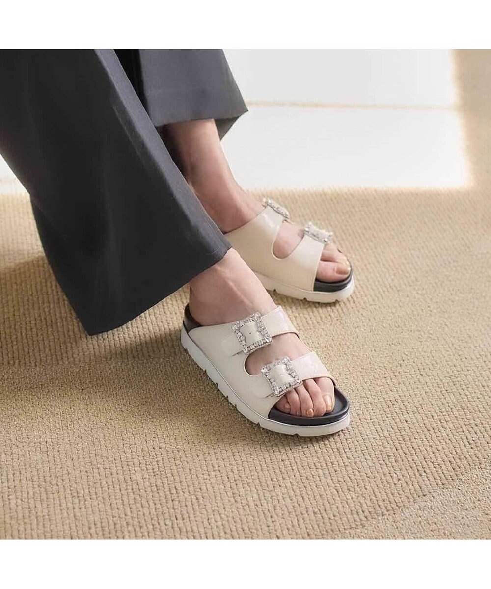 MODE ET JACOMO <carino>厚底ビジューバックルサンダル 