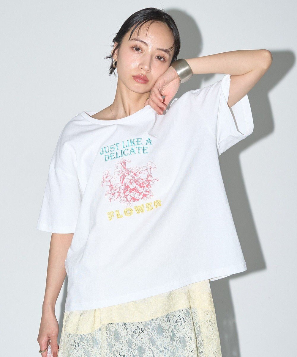 earth music&ecology 刺繍Tシャツ 