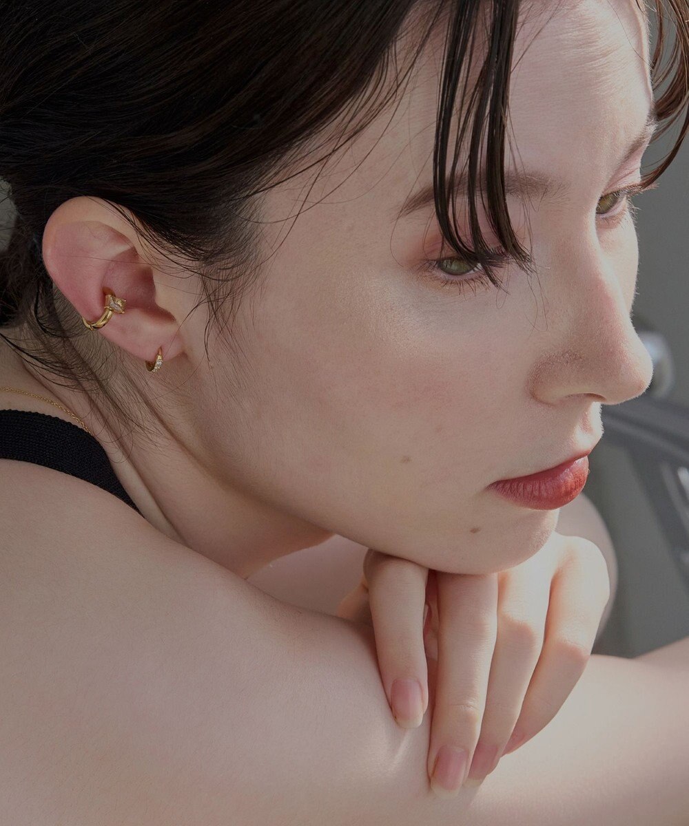 Phoebe 【金属アレルギー対応】ワンタッチビジューフープミニピアス　ゴールド/サージカルステンレス 