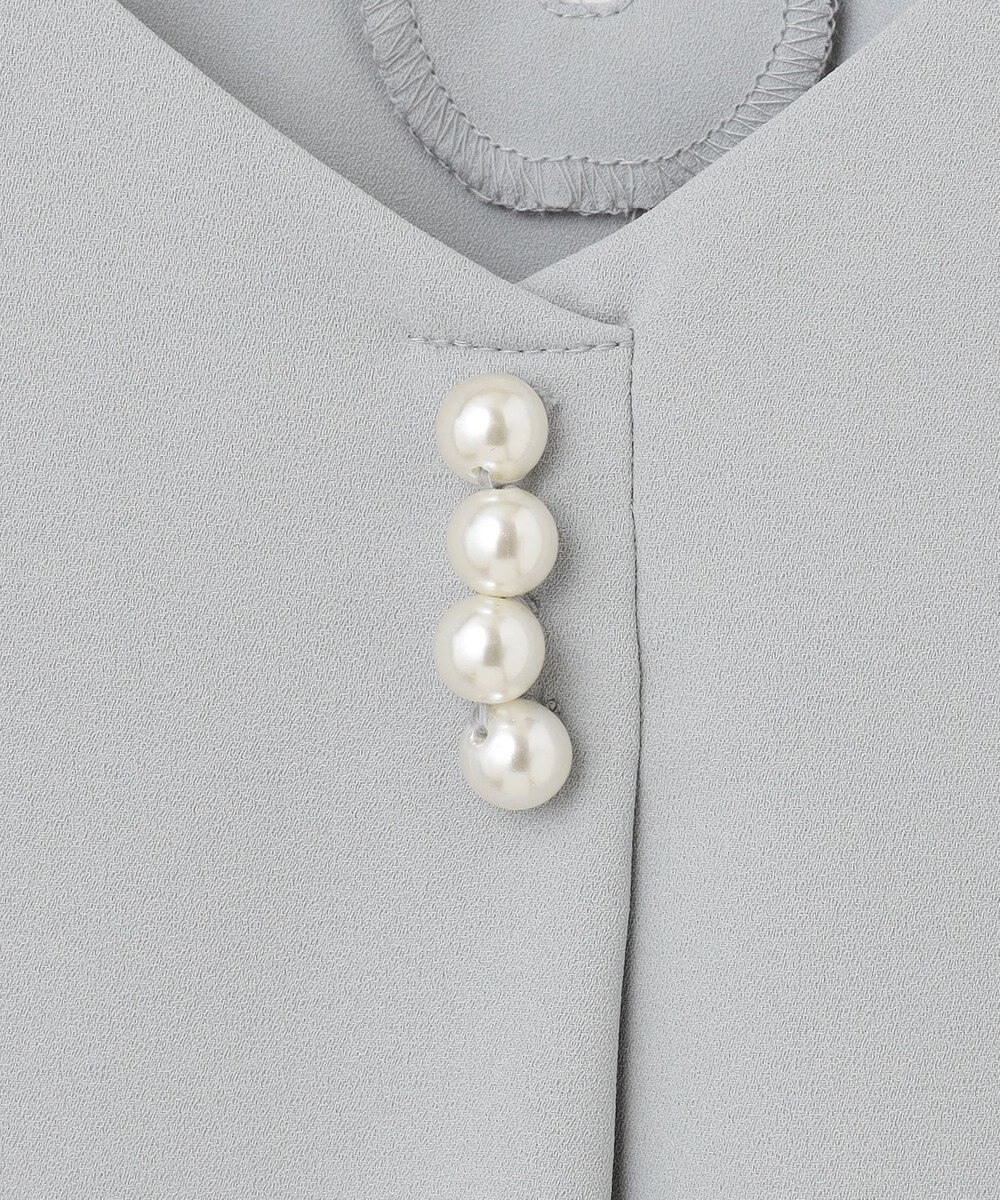 ANY SIS L 【洗える】パール調Ｖネック ブラウス 