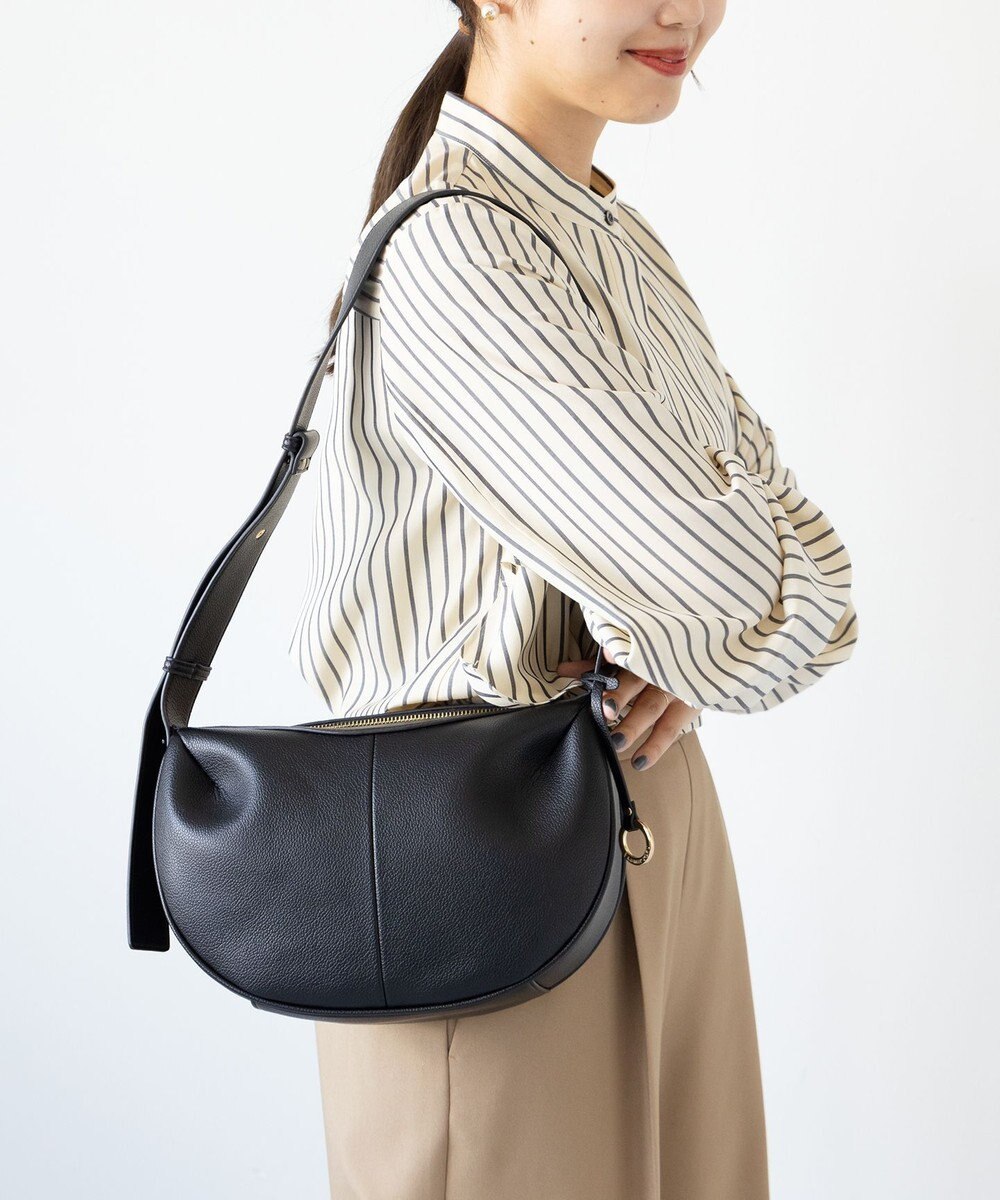 組曲 【人気につき再入荷！】ハーフムーンショルダー バッグ 