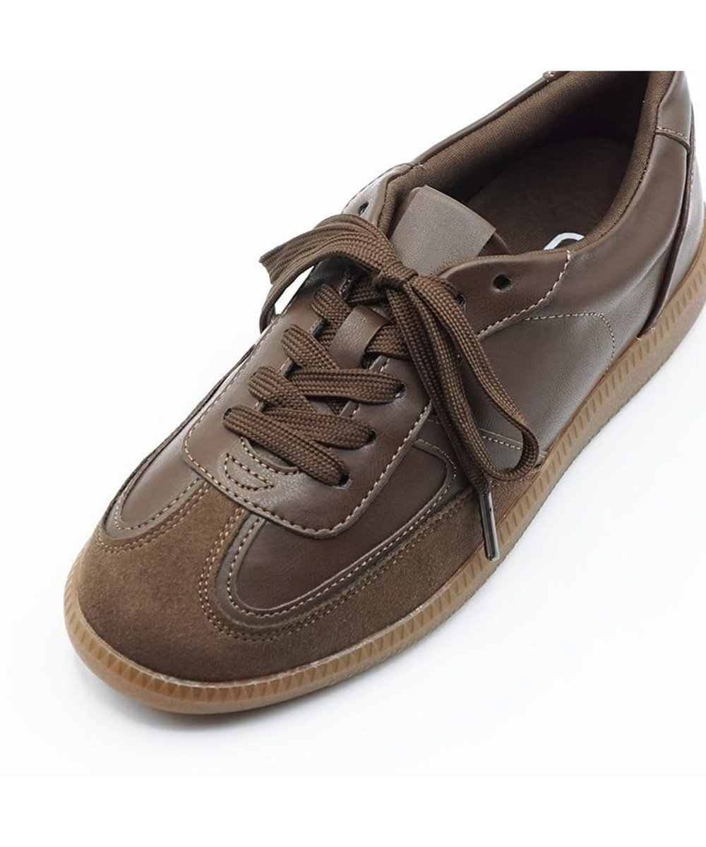 APOM 晴雨兼用　ウォーターレジスト.ジャーマントレーナー 