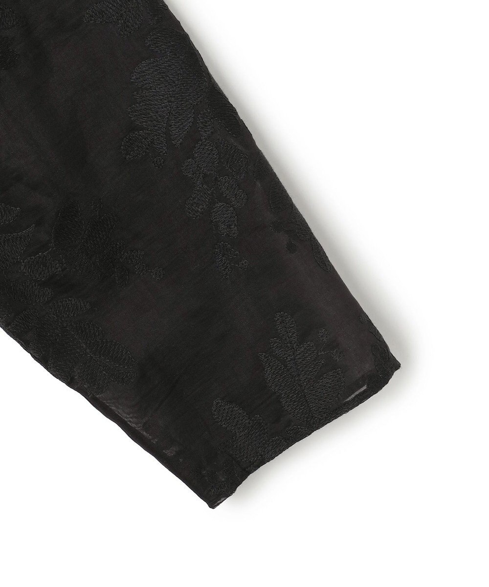 UNFILO L 【前後着用可能の2WAY仕様】ボタニカル エンブロイダリー ブラウス 