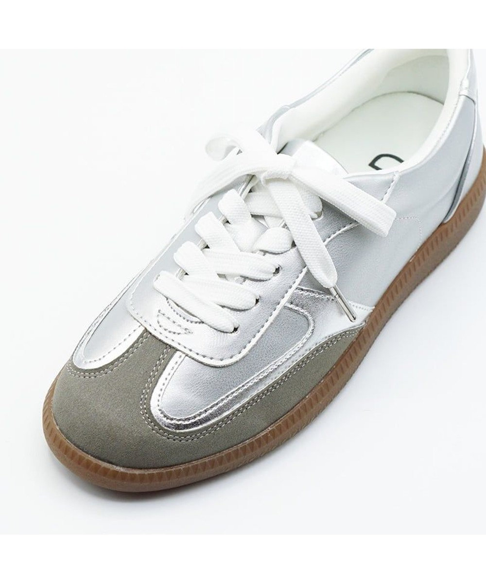 APOM 晴雨兼用　ウォーターレジスト.ジャーマントレーナー 