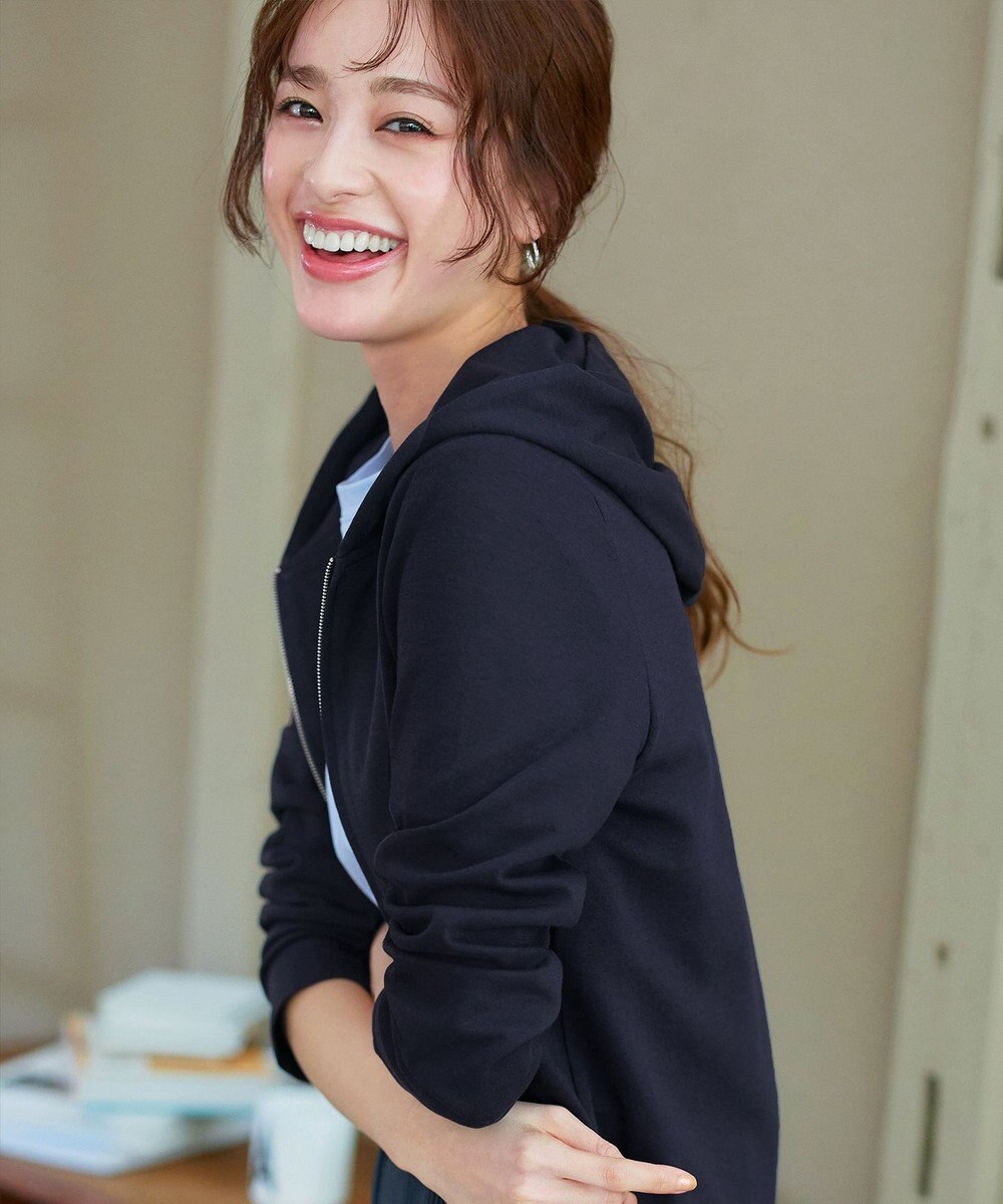 Tiaclasse L 【UVケア・接触冷感】“やみつき”ショートパーカー 