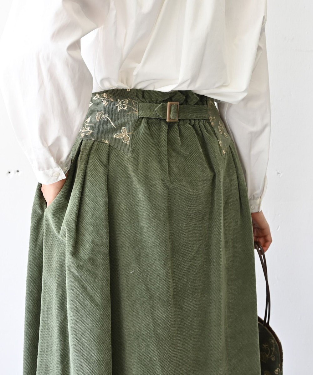 muuc 〈遠州織物の工場で織られた上質なコットンコーデュロイ生地〉花刺繍スカート（セットアップ可能） 