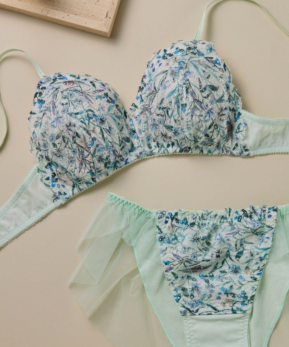 une nana cool MADE WITH LIBERTY FABRIC 【綿混】三角レース 