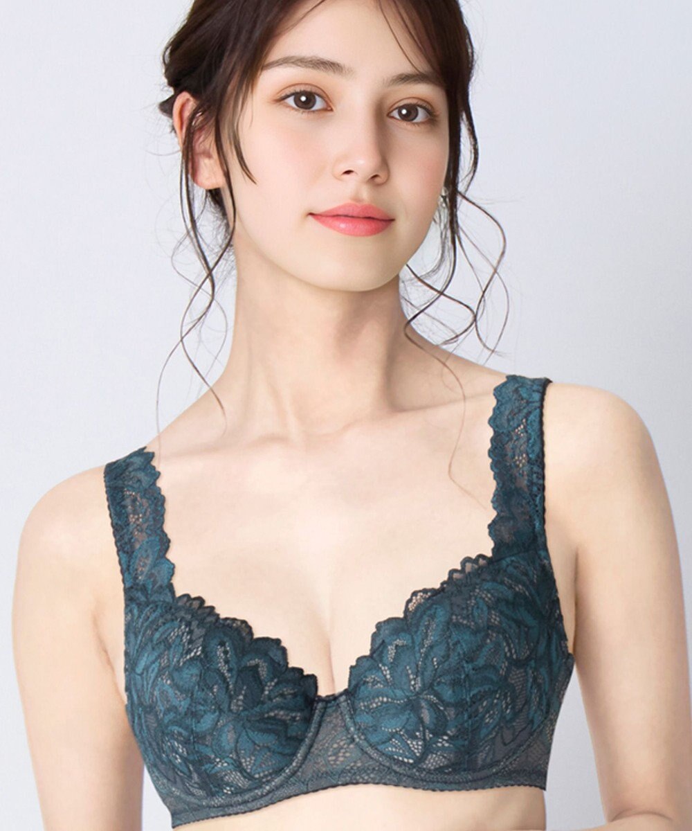 Wing ブラジャー Wing Lesiage 包みこむようなフィット感 安定感のあるつけごこち 肩にくいこみにくい ブラ PB3010 ウイング／ワコール 