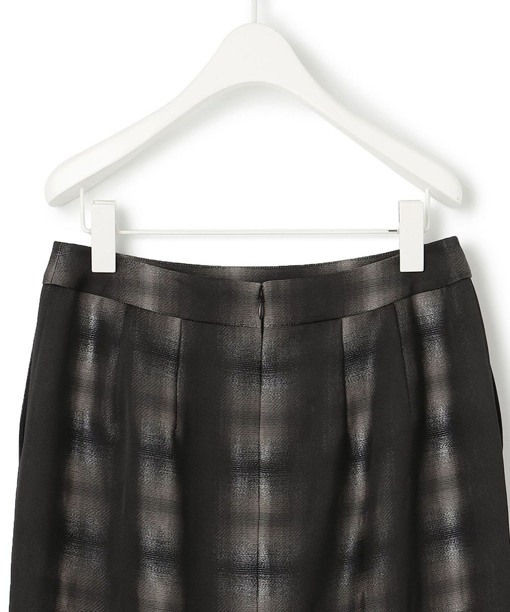 ICB 【洗える】シャイニーオンブレーチェック ストレートスカート 