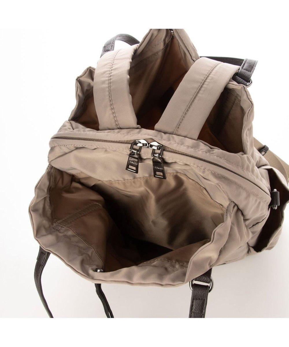 Y'SACCS 【Y’SACCS vous et】ポーチ付き4WAYリュック 