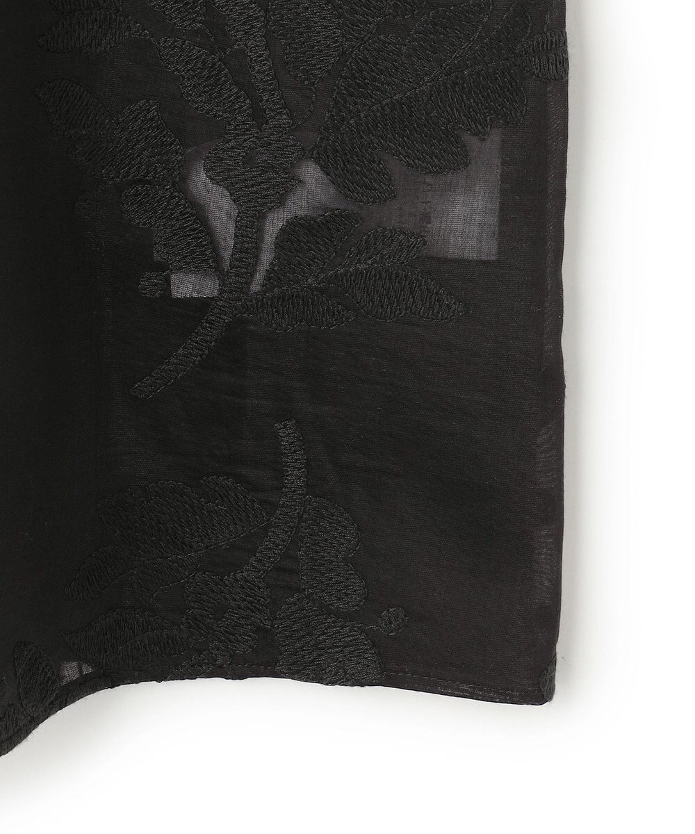 UNFILO L 【前後着用可能の2WAY仕様】ボタニカル エンブロイダリー ブラウス 