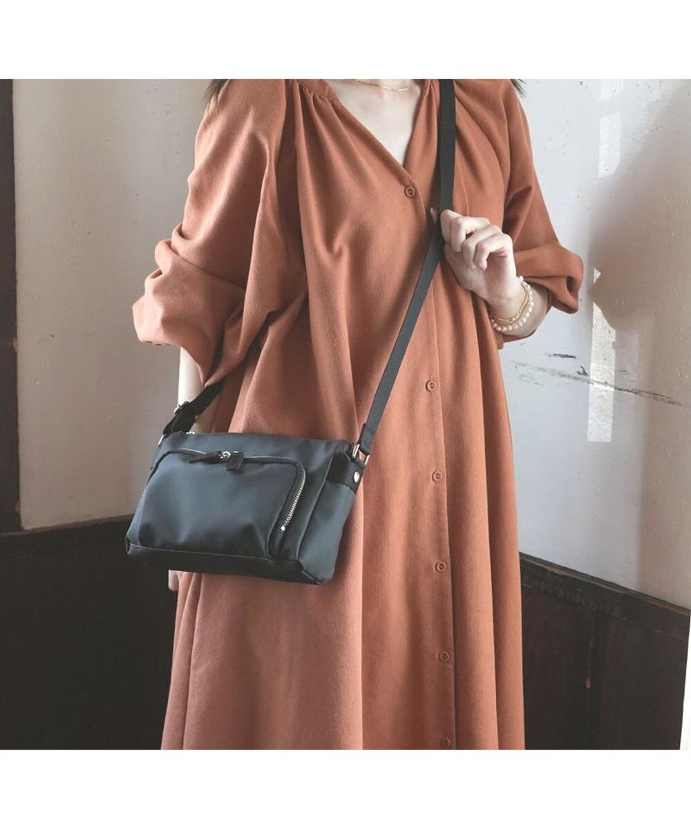 Regalo Felice 【軽量 / お財布機能付き / 防水】ショルダー / REGALO 