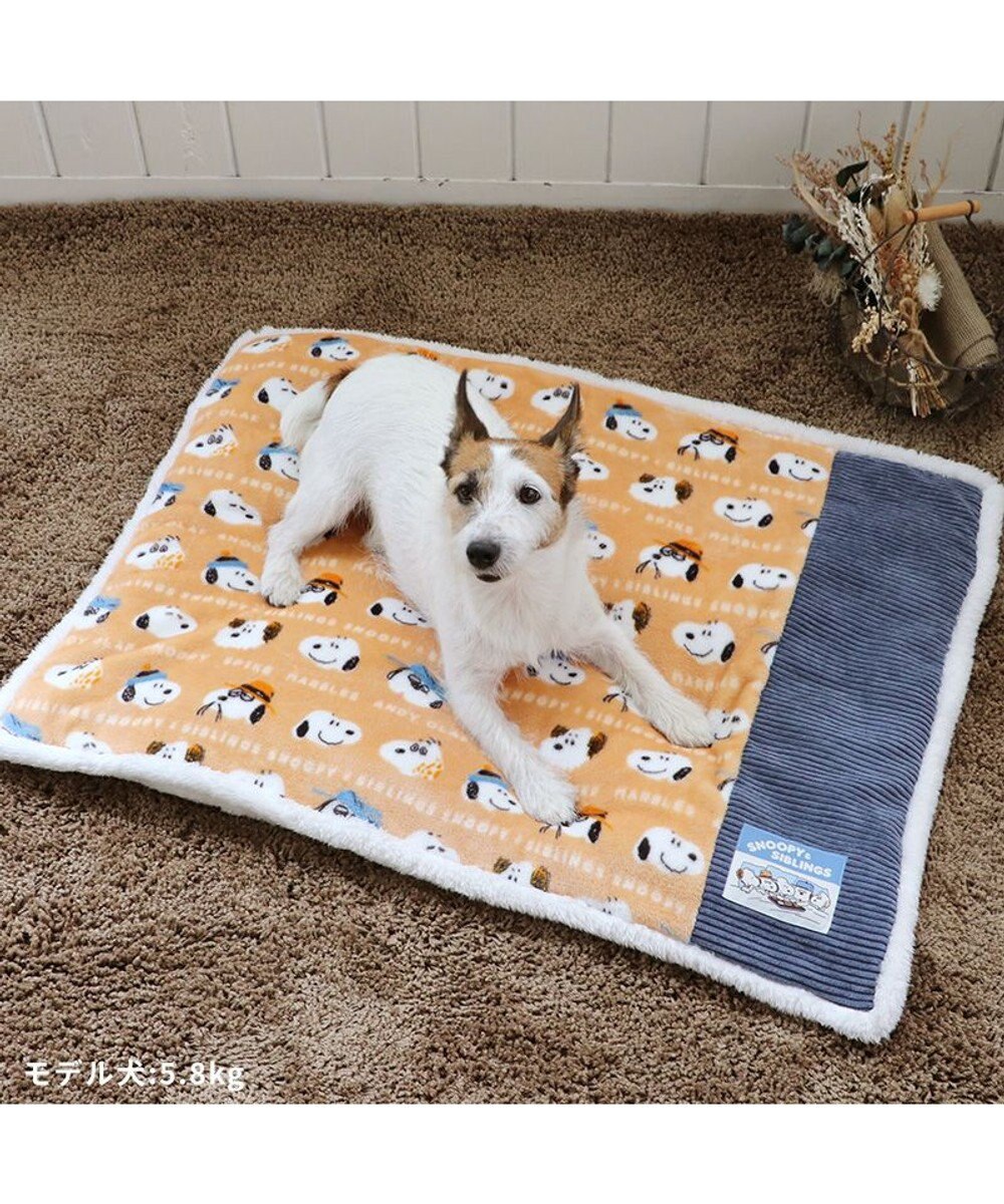 PET PARADISE スヌーピー 遠赤外線 ボアマット 《ブラザー柄 》四角型  (80×60cm) 
