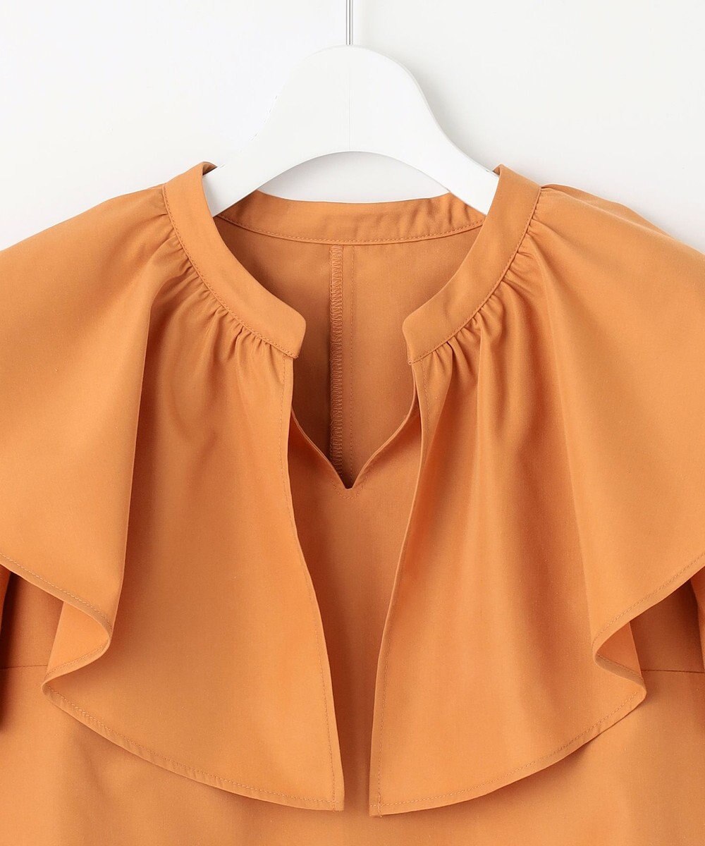 Feroux 【洗える】ラッフルスキッパー ブラウス 