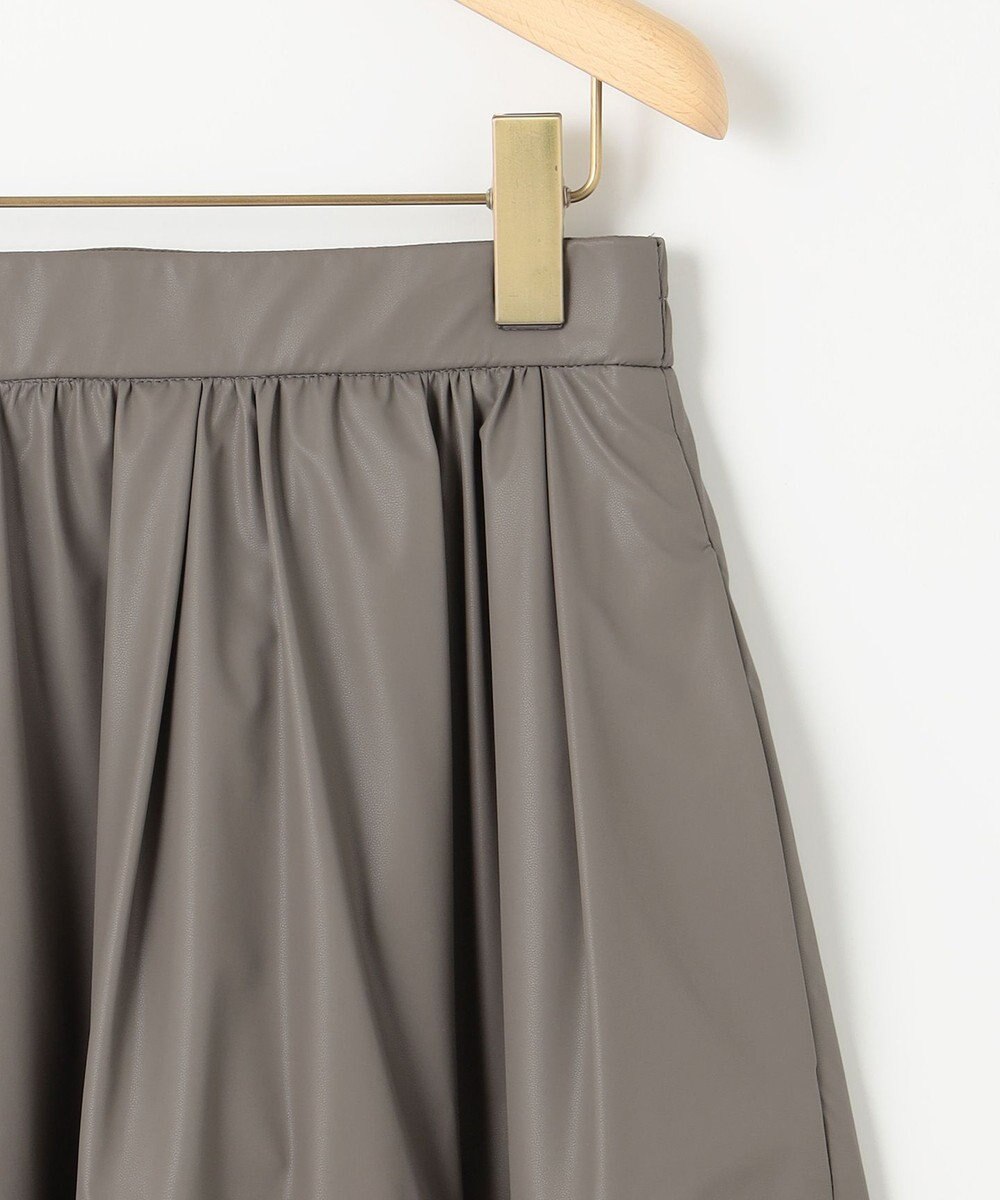 組曲 レザーライクライト タックギャザースカート 