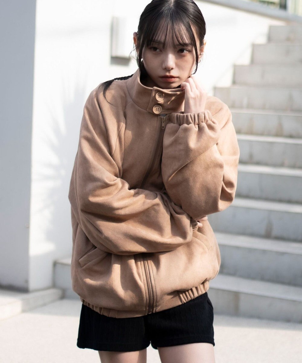 WEGO 【ユニセックス着用ITEM/MLサイズ展開】フェイクスウェードロゴスウィングトップ 