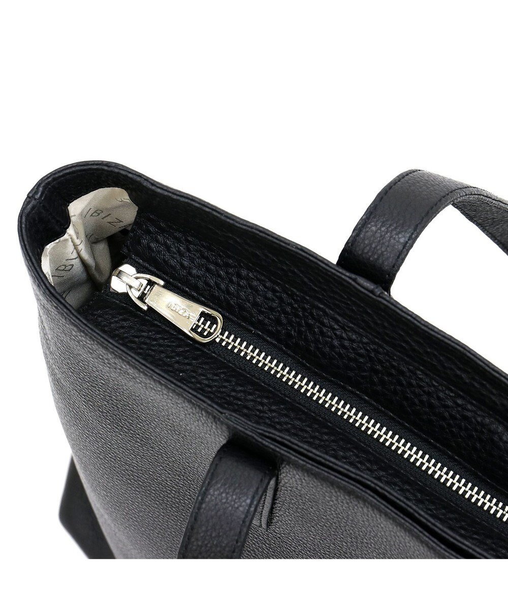 IBIZA カレーラ　セミショルダーバッグ 