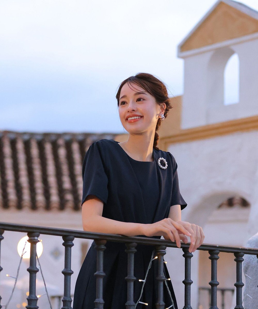 Tiaclasse L 【2TYPEスリーブ/半袖・ノースリーブ・洗える】タックフレアワンピース 