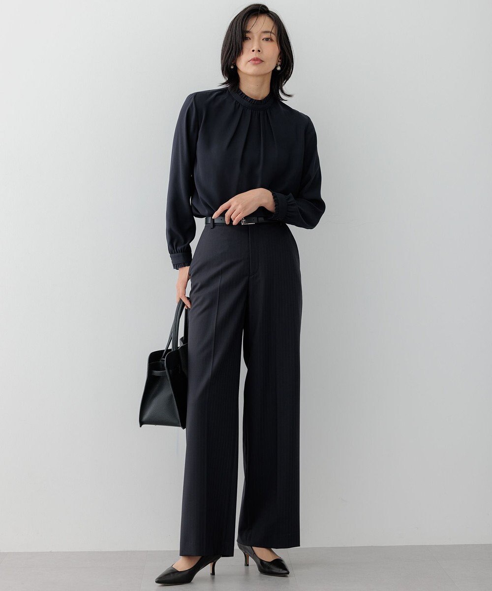 23区 S 【吸水速乾/UVケア/防シワ性】バックサテンアムンゼン スタンドフリル ブラウス 