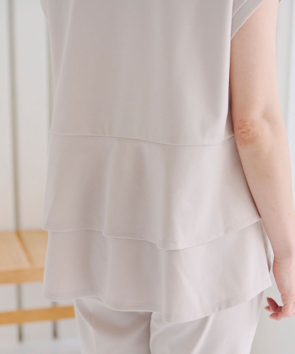 Tiaclasse 【UVカット・吸水速乾】 “きれい見え” バックペプラムトップス 