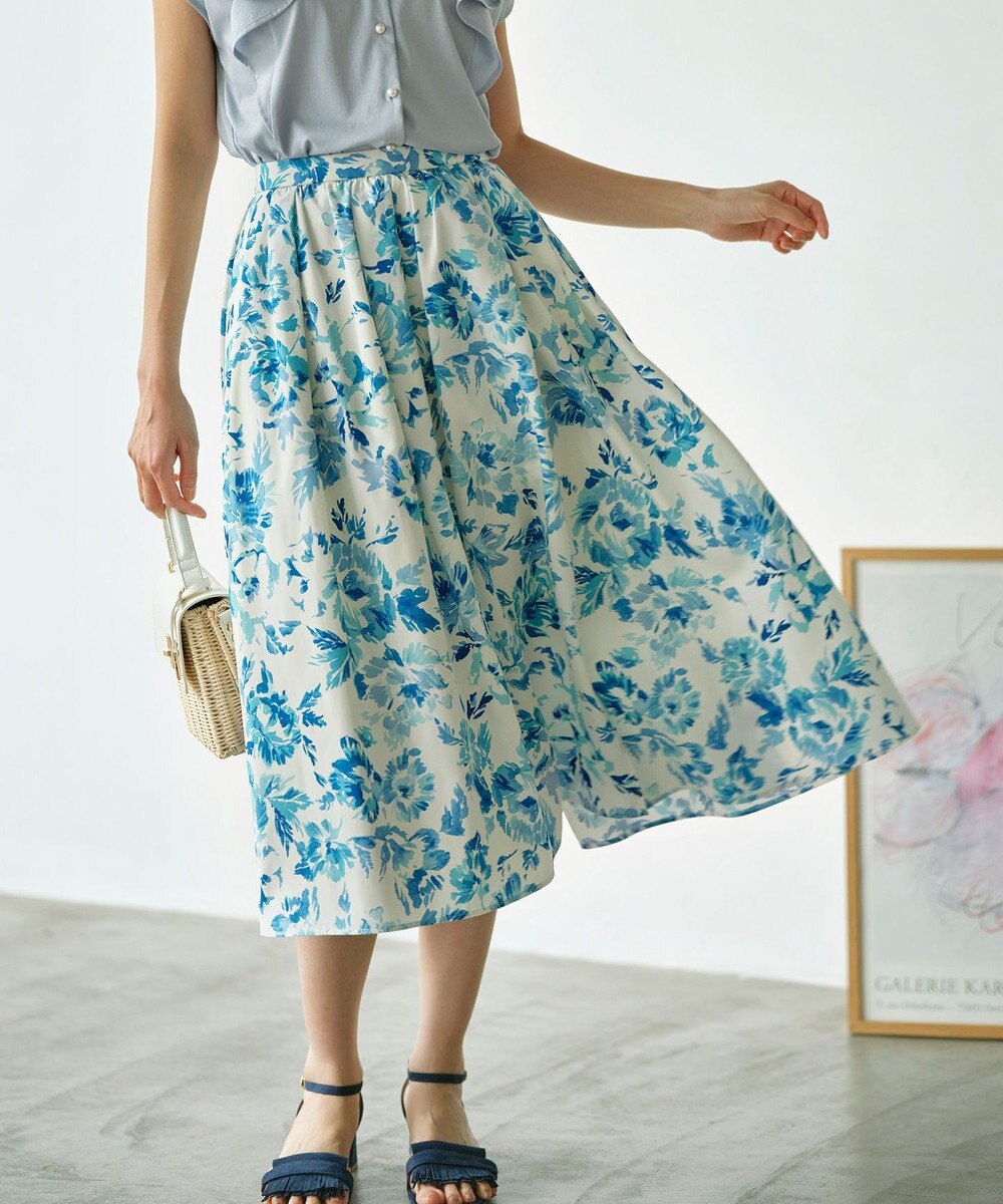 組曲 S スプレーローズプリント フレアスカート 