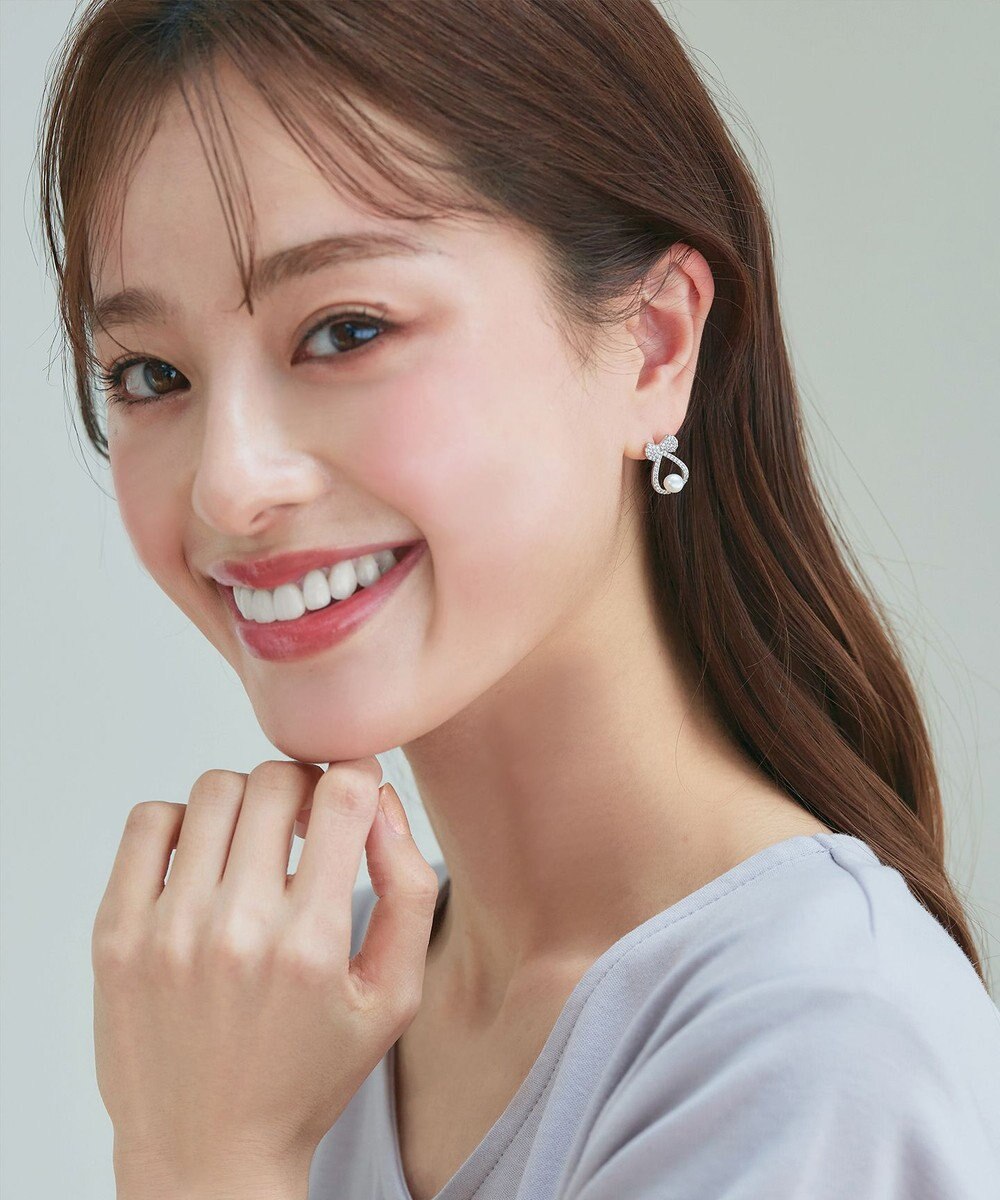 Tiaclasse 【金属アレルギー対応／選べる2タイプ】リボン＋パールピアス 