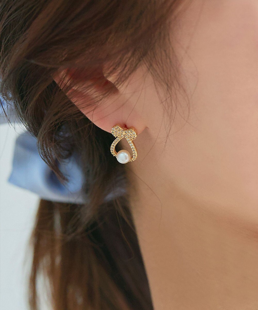 Tiaclasse 【金属アレルギー対応／選べる2タイプ】リボン＋パールピアス 