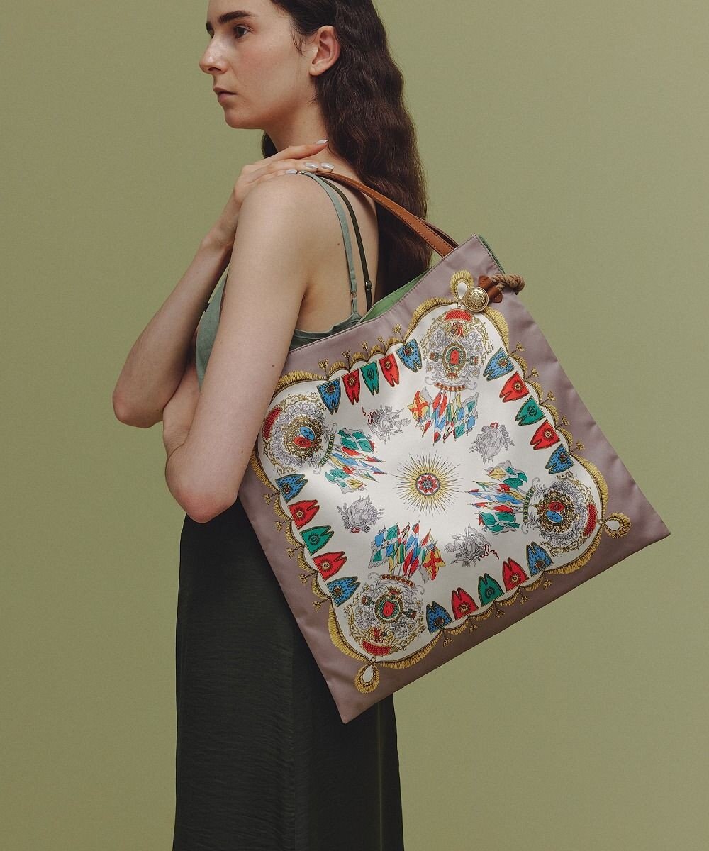 TOPKAPI 【TREASURE TOPKAPI】【アーカイブ】マイルドサテン スカーフ パネル柄 トートバッグ 2023 