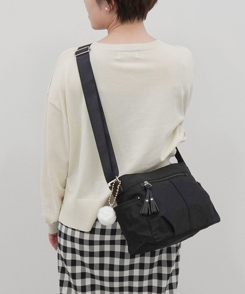 ACE BAGS & LUGGAGE kanana project collection タッセル-e ショルダーバッグ 横 68872 