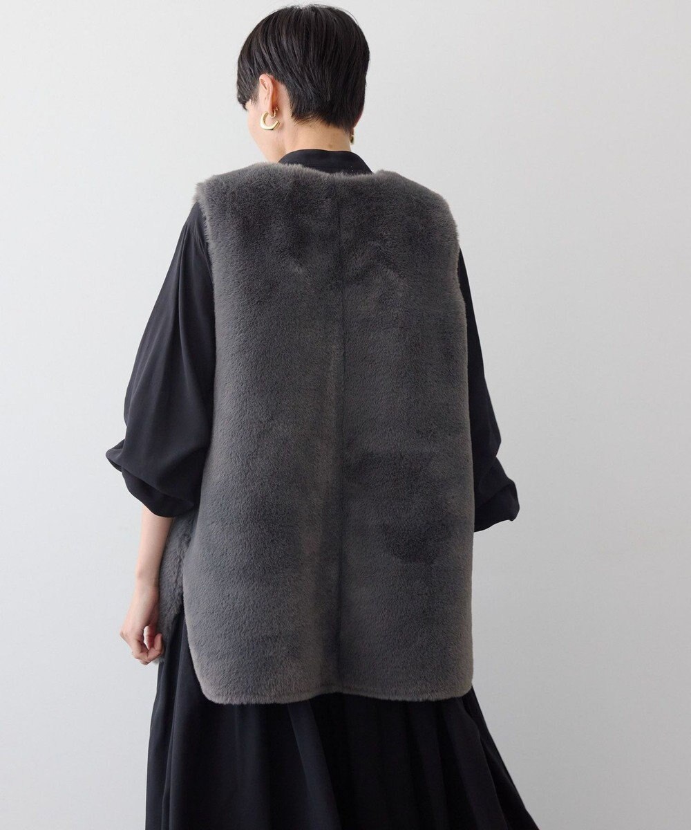 AMERICAN HOLIC 丈違いフェイクファーベスト 