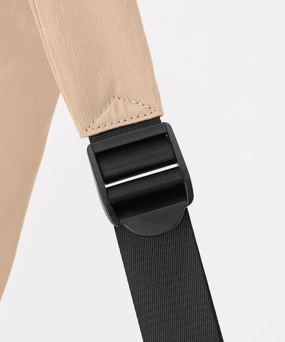 LA BAGAGERIE 【maison vert】 【トラベルにぴったり！】メニーポケットボディショルダーバッグ 