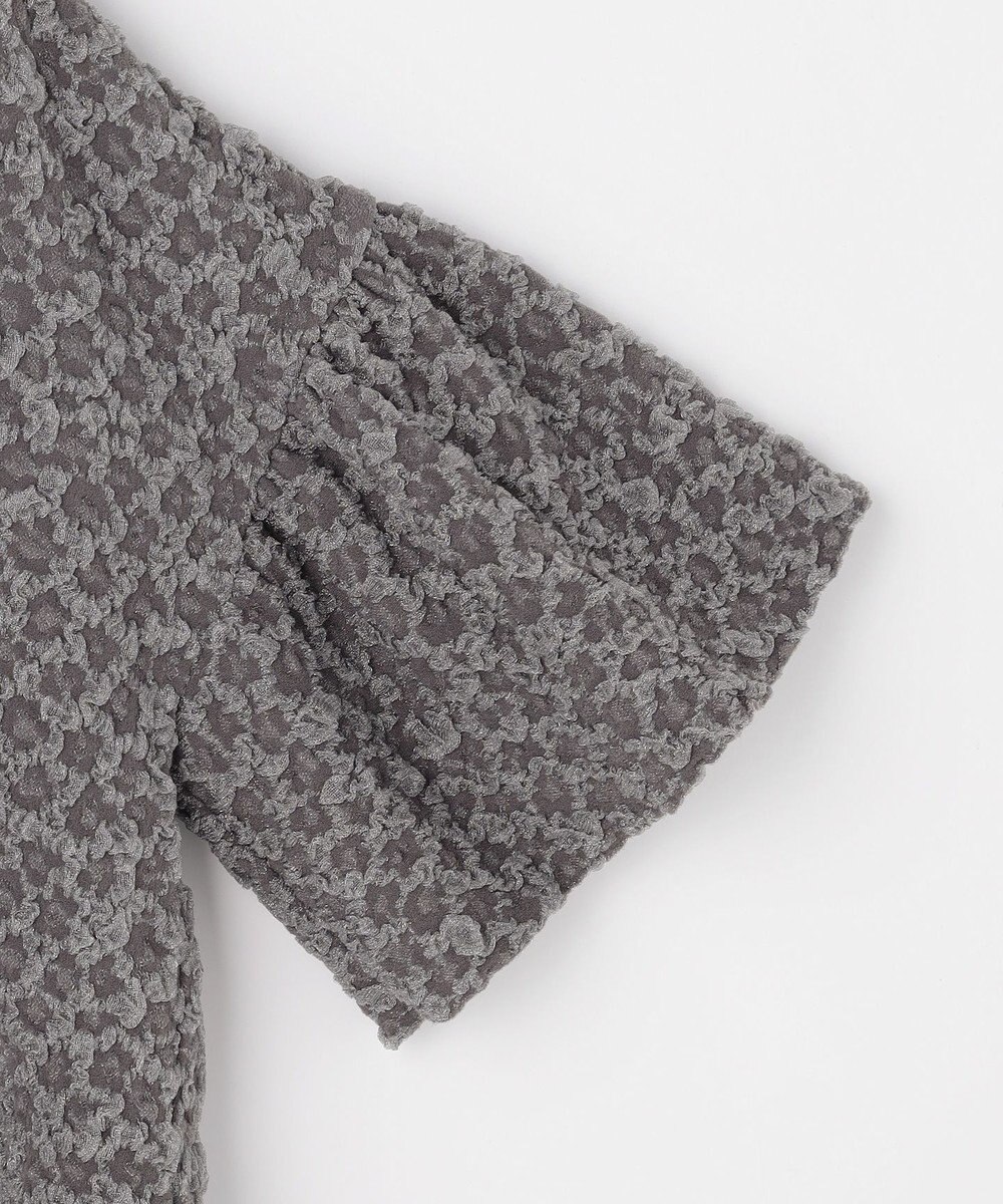 自由区 【カトリエムブーケ】Une forme bosselee ギャザーディテールボタンフロントプルオーバー 