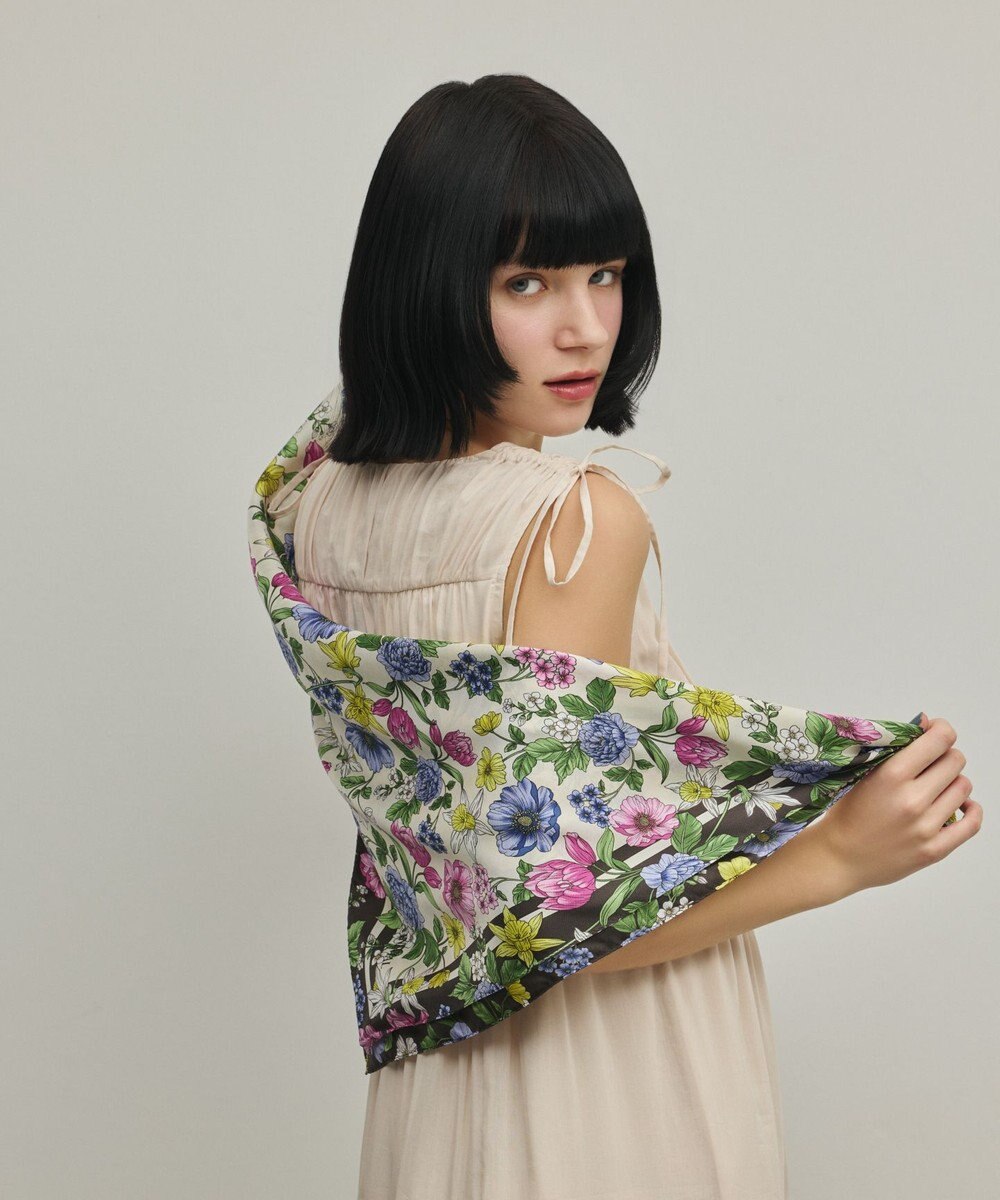 GRACE CONTINENTAL フラワーシルクスカーフ 