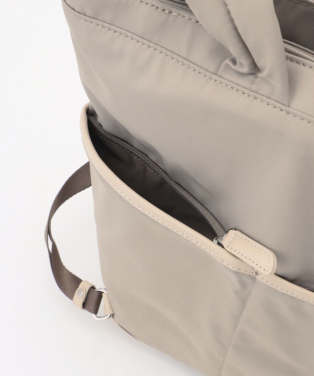 Y'SACCS アシメファスナーポケットリュック 