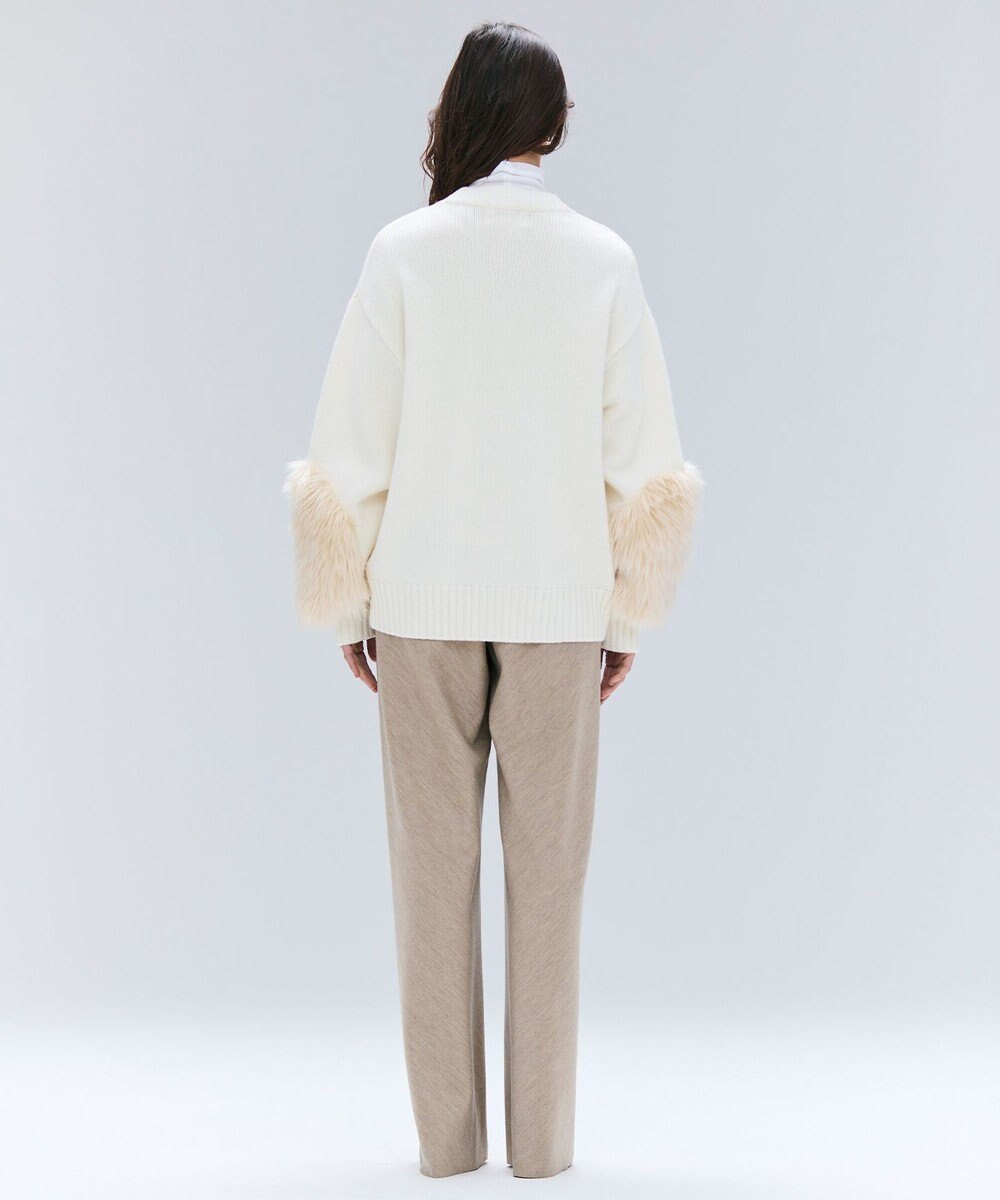 BEIGE， 【洗える】CHESTER / フェイクファーVネックカーディガン 