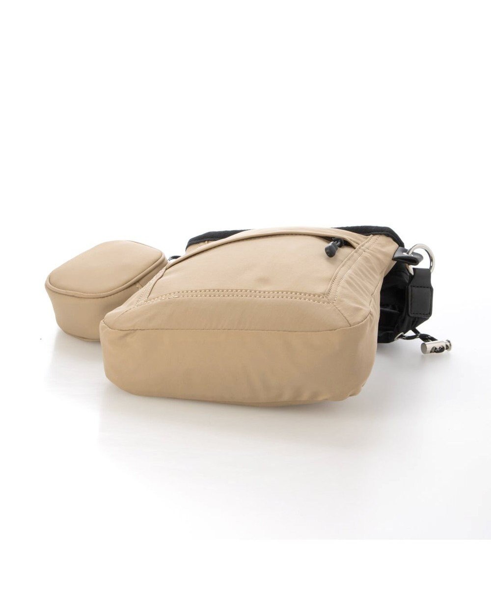 UNBILLION カシュカシュ cachecache / ミニポーチ付きギャザーショルダーナイロンバッグ 